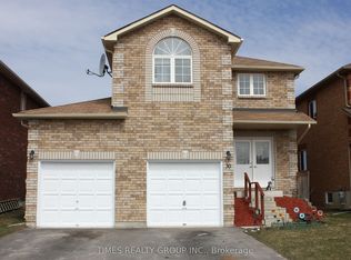 30 Claire Dr, Barrie, ON L4N5Y1