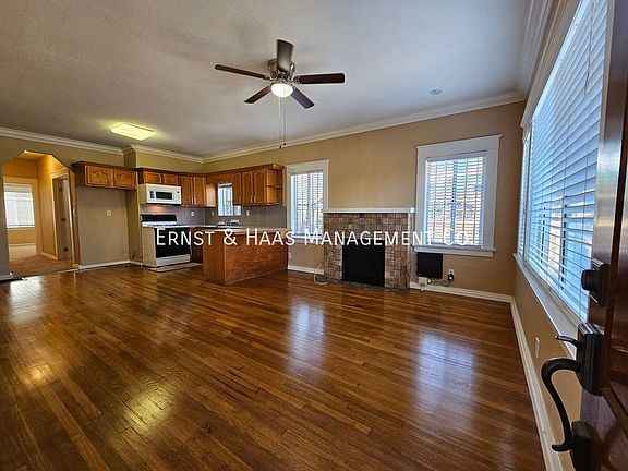 2nd image of 107 Belmont Ave APT 4