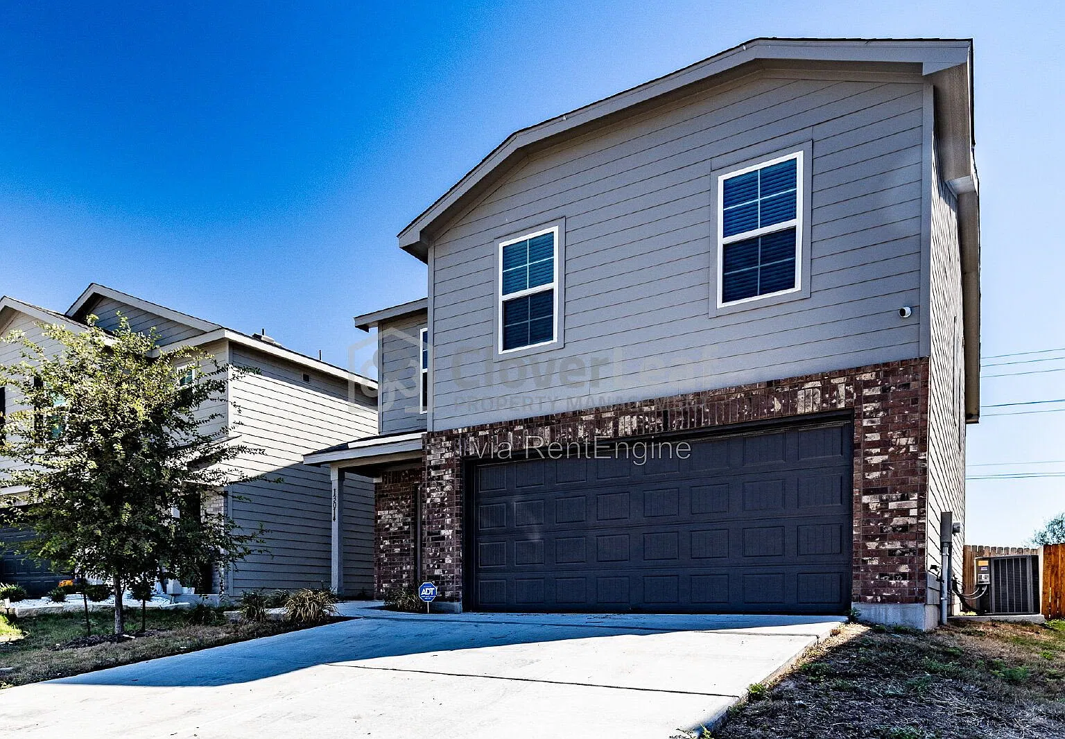 5 bed, 2.5 bath, 2407 sqft, $1,997 — Photo 3