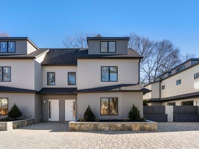 956 Walnut St #5, Newton Highlands, MA, 02461