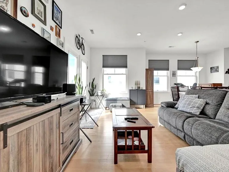 254 Spencer Ave #5 — Photo 8