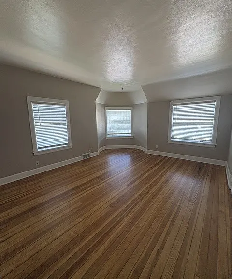 415 N Cascade Ave #4 — Photo 2