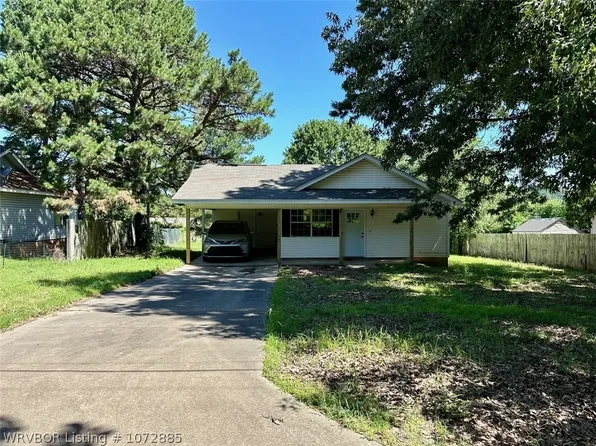 300 Miller St, Altus, AR 72821