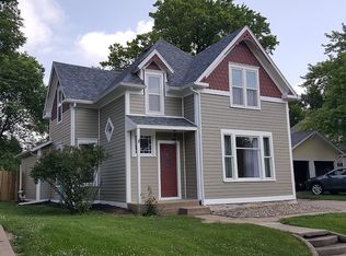 904 Union St, Pella, IA 50219