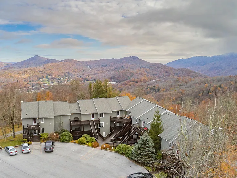 161 Skyleaf Dr #E-19 — Photo 19