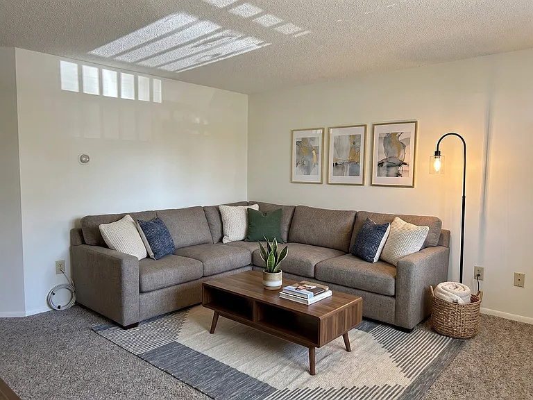 Parkside Manor Apartments — Photo 58