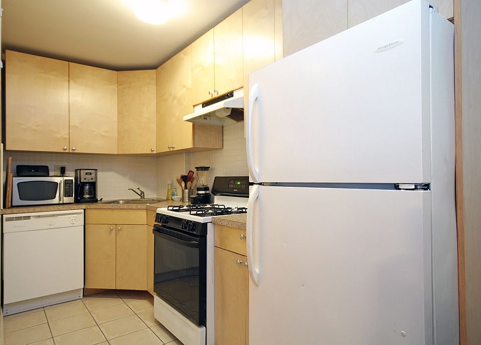1st image of 29 Meserole St APT 1F