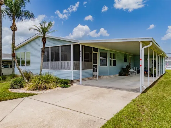 37716 Newport Dr, Zephyrhills, FL 33542