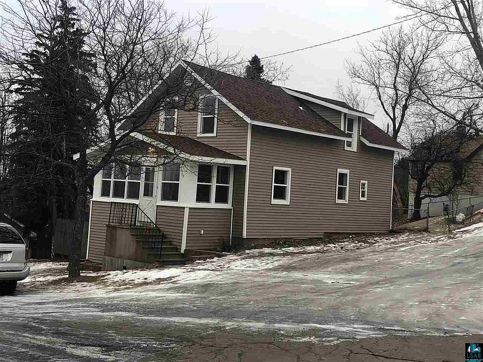 1st image of 931 N 4th Ave E