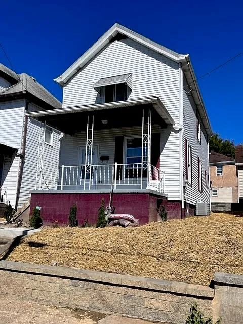 57 Lemon St photo 1