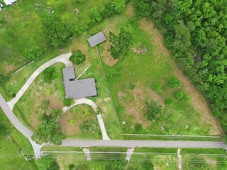 10240 Post Oak Dr — Photo 42