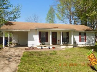 212 Rosebud Dr, Adamsville, TN 38310