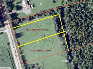 2613 Brothers Rd #A, Saint George'S Parish, PE C0A1T0