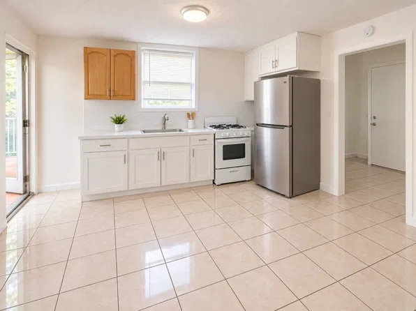 9430 Haitian Dr, Cutler Bay, FL 33189