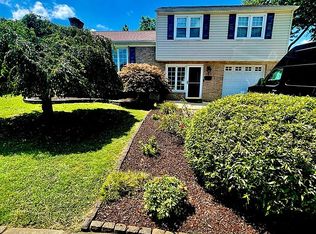 6 N Booth Dr, New Castle, DE 19720