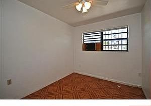 5th image of 10 NE 193rd St