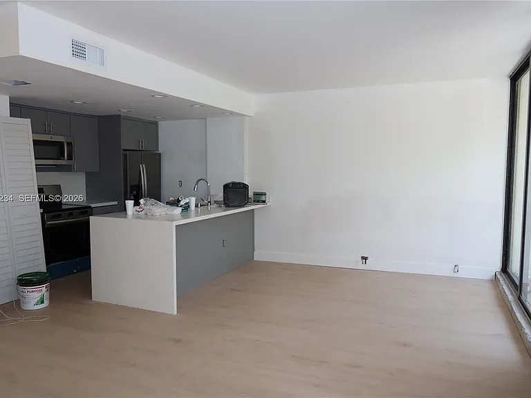 3190 Bird Ave #15 — Photo 12
