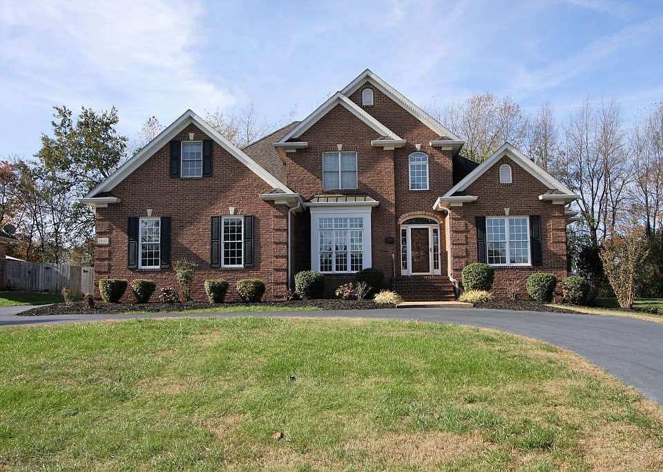 1st image of 3645 Fieldcrest Dr