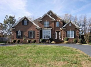 3645 Fieldcrest Dr, Bowling Green, KY 42104