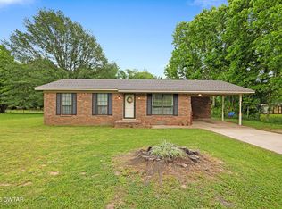 720 Blue Bonnett Ln, Bolivar, TN 38008