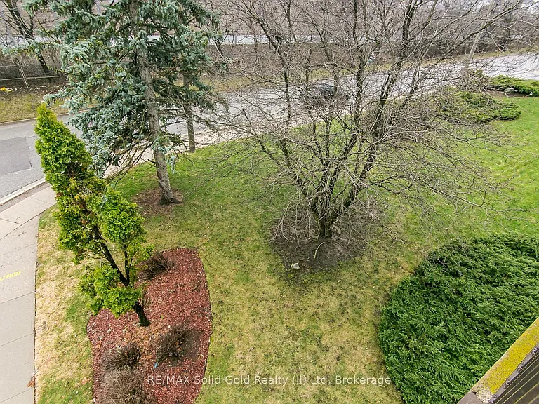 4 Avalon Pl #308 — Photo 25