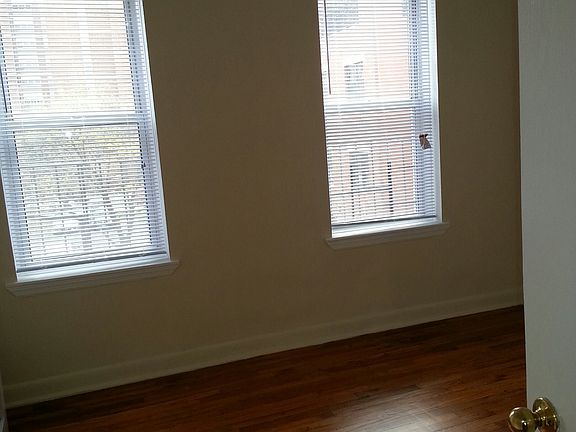 3rd image of 2312 31st St #4