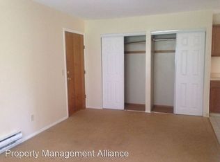 322 1st St APT 2, Syracuse, NY 13209