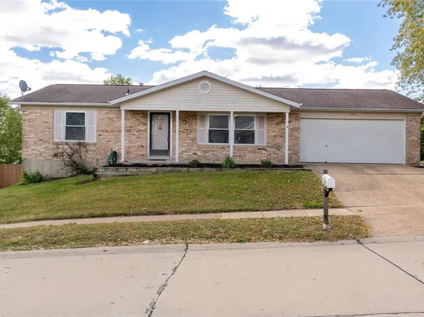 3416 Falcon View Ln, Saint Louis, MO 63129