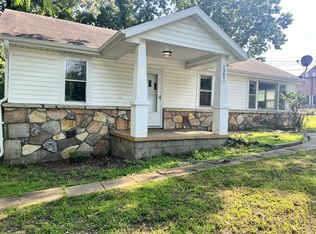 1389 School Rd, Lake Ozark, MO 65049