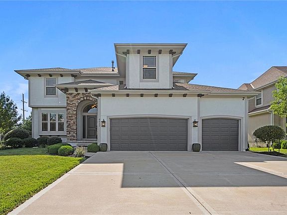 4th image of 8612 W 165th Pl