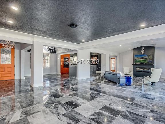 4th image of 5815 W Patrick Ln