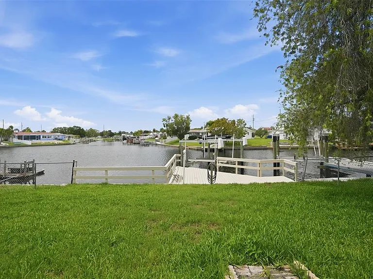 4436 Floramar Ter — Photo 25