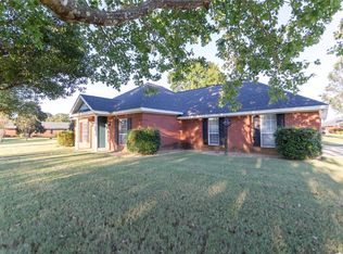 313 Hampstead St, Prattville, AL 36066
