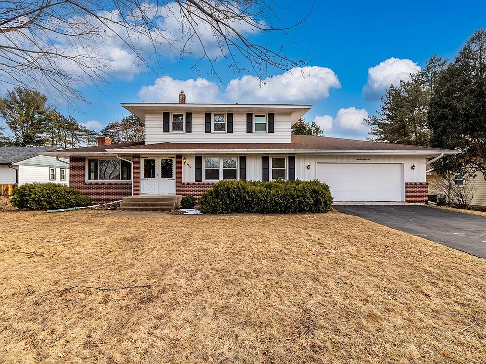 1st image of 1686 Lilac Ln