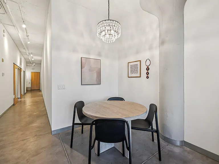 2929 Chicago Ave #1105 — Photo 8