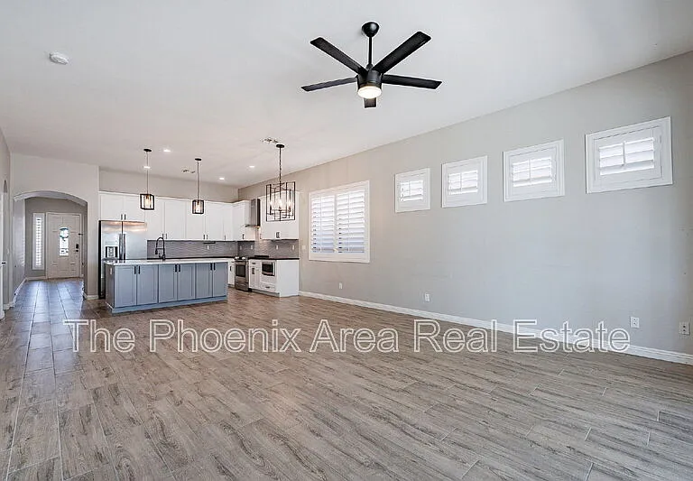 2823 E Tulsa St — Photo 17