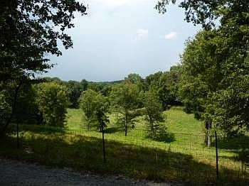4th image of 83 Dogwood Ct