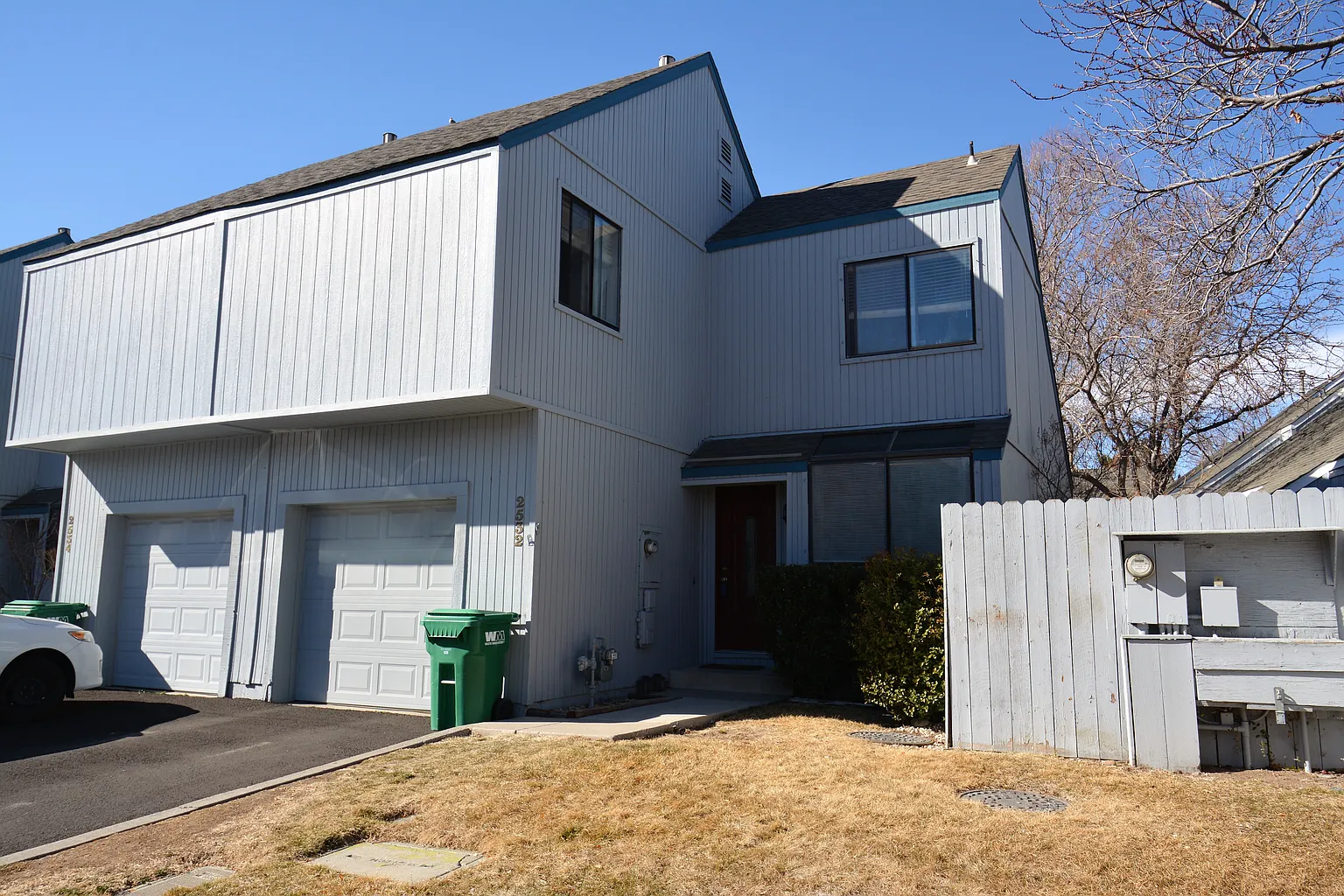 2532 Garfield Dr photo 1