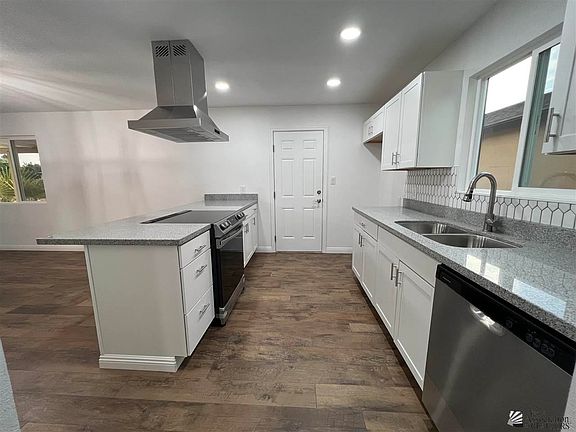 4th image of 1737 S Pendergast Ave