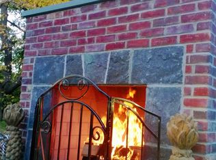 24 Farmview Ln, Waterford, NY 12188