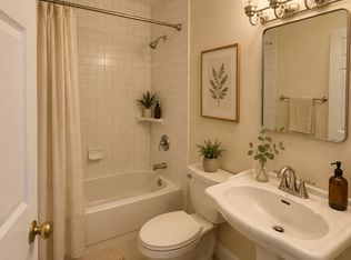 833 Main St APT 1, Covington, KY 41011