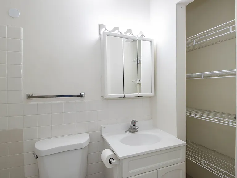 Lockport South Apartments — Photo 23