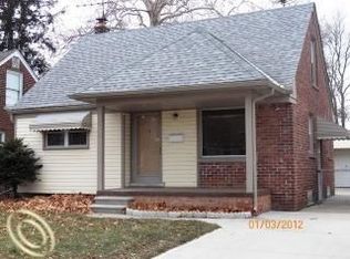 10020 Ruth Ave, Allen Park, MI 48101