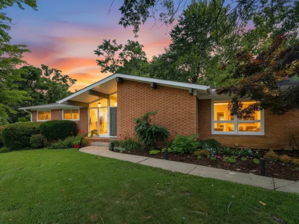 1214 Woodcrest Cir, Harrisonburg, VA 22801