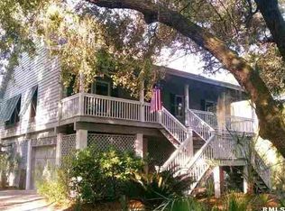 20 Fiddlers Trace Rd, Saint Helena Island, SC 29920