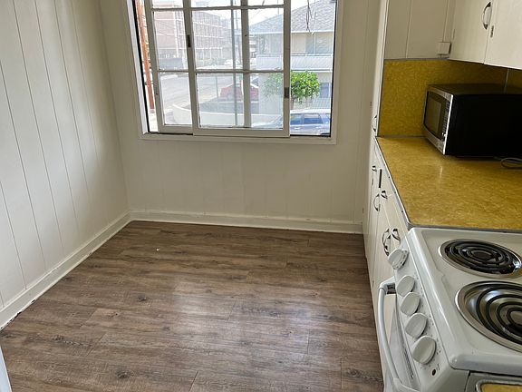 Airy kitchen with windows