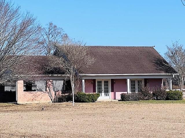 1st image of 255 Pinks Ln