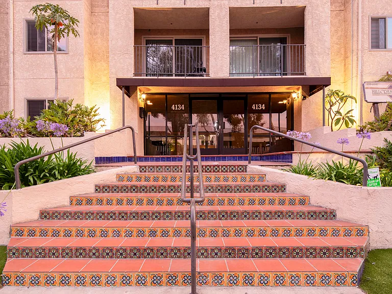 Hillcrest Summit Apartments — Photo 7