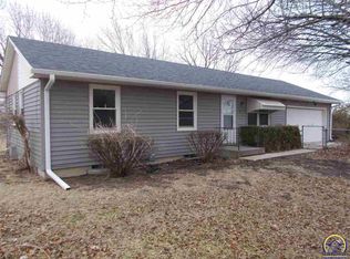 10 Charlotte St, Olpe, KS 66865