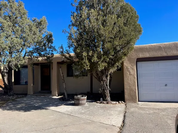 1361 Maez Rd, Santa Fe, NM 87505